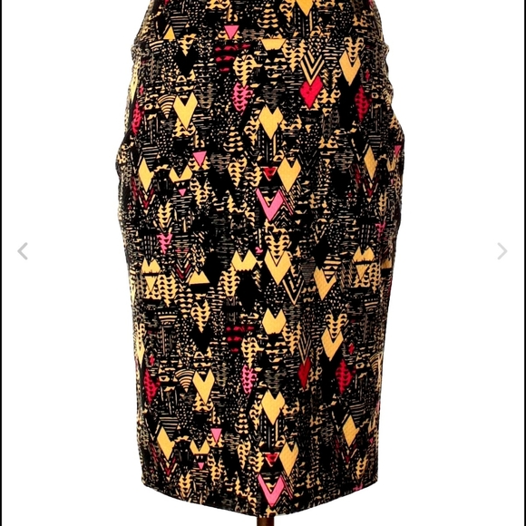 Lularoe Skirt Size XL Cassie Stretch Midi NWT - Picture 3 of 10